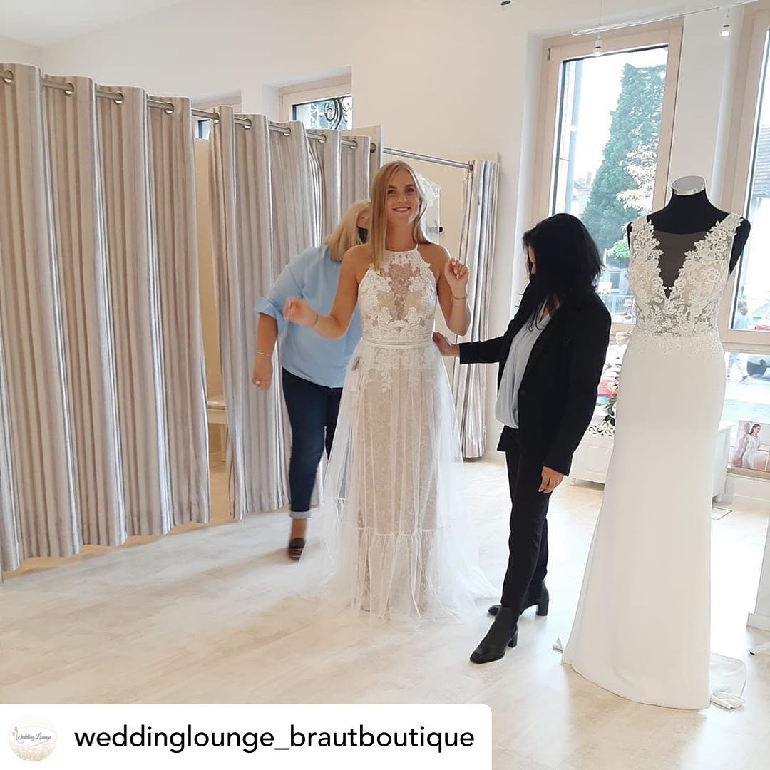 Thank you dear @weddinglounge_brautboutique for a successful meeting and pleasant cooperation ❤️

Posted @withregram • @weddinglounge_brautboutique 